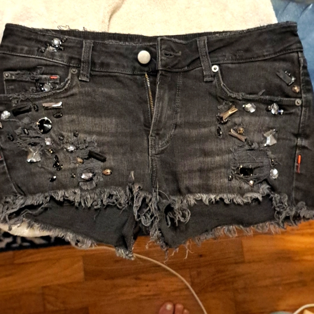 Zara size 6 ripped studded shorts black